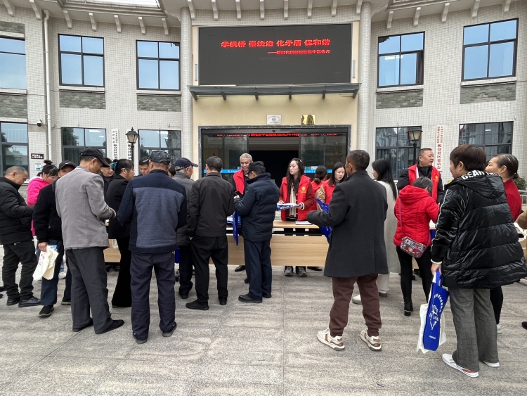 1764053717717821.jpg 01.jpg